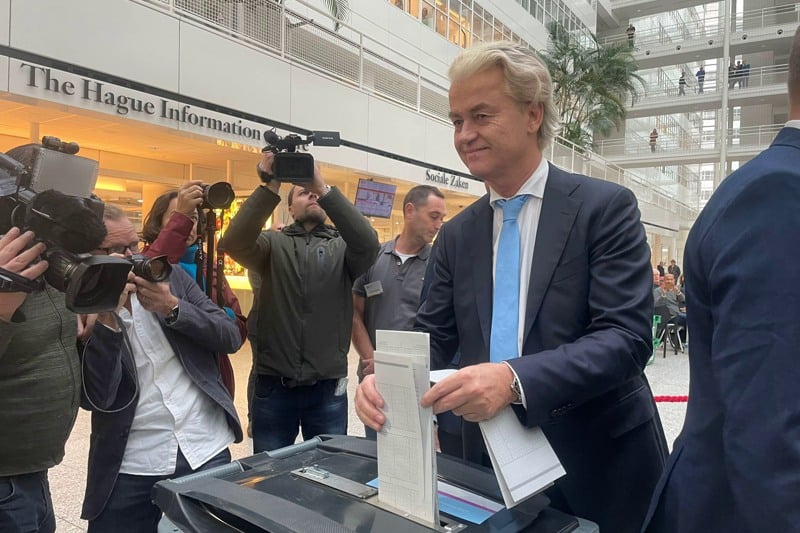 اليمين المتطرف يفوز بالانتخابات في هولندا