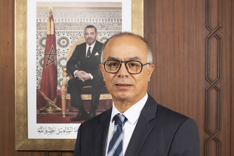 وزارة “بنموسى” تعلن إطلاق الدعم التربوي “عن بعد”