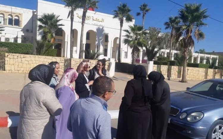 الجامعة الوطنية للصحة تندد باعتقال ممرضة الجامعة الوطنية للصحة تندد باعتقال ممرضة