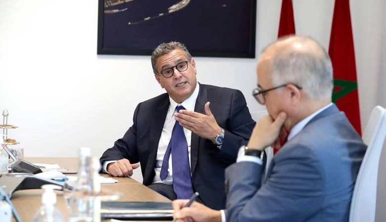 الحكومة تجمد النظام الأساسي وتواصل الحوار مع النقابات التعليمية الحكومة تجمد النظام الأساسي وتواصل الحوار مع النقابات التعليمية