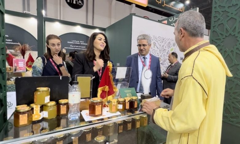 المنتجات المحلية المغربية تجذب الزوار في اختتام معرض أبوظبي للأغذية المنتجات المحلية المغربية تجذب الزوار في اختتام معرض أبوظبي للأغذية