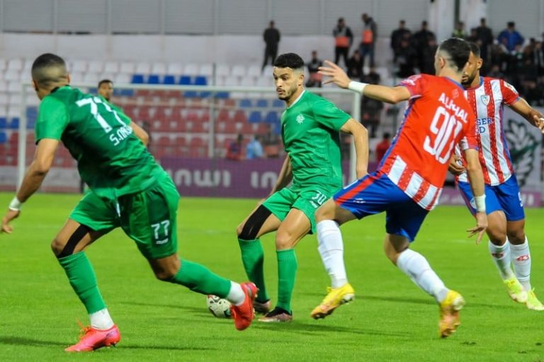 المولودية تنتصر في الملعب الشرفي بوجدة