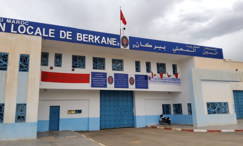 بركان.. نزلاء السجن المحلي يستفيدون من قافلة طبية بركان.. نزلاء السجن المحلي يستفيدون من قافلة طبية
