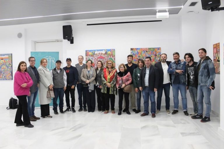 "فن العيش لدى الأمازيغ".. معرض تشكيلي بسبتة يقرب "الإسبان" من الهوية المغربية