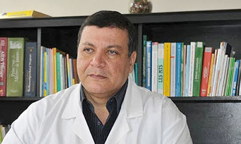 البروفيسور كمال المرحوم الفيلالي: المؤشرات الوبائية الحالية تنذر بارتفاع عدد المصابين بكوفيد 19 مع ترجيح سيادة أوميكرون