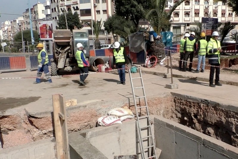 الدار البيضاء: إغلاق حركة المرور على جانب واحد بشارع محمد السادس لمدة شهر ونصف الدار البيضاء: إغلاق حركة المرور على جانب واحد بشارع محمد السادس لمدة شهر ونصف