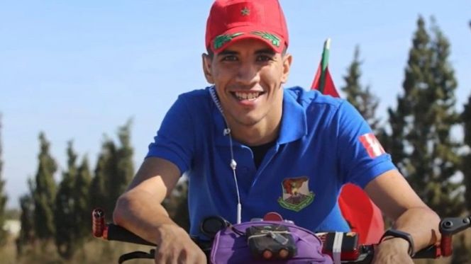 الدراج المغربي عياد الفتحي يصل محطة نواكشوط في رحلته عبر ثلاث قارات الدراج المغربي عياد الفتحي يصل محطة نواكشوط في رحلته عبر ثلاث قارات