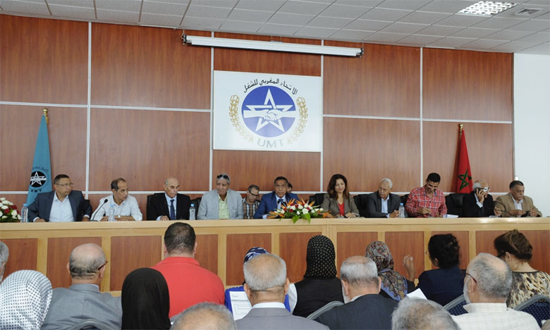 النقابات تستبق جولة أبريل وفاتح ماي بإعلان تشبثها بالزيادة في الأجور