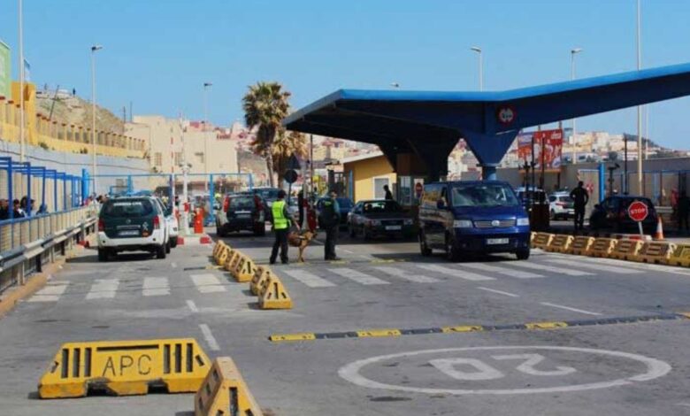 جمارك وشرطة باب سبتة تحبط محاولة تهريب 117 كلغ من المخدرات جمارك وشرطة باب سبتة تحبط محاولة تهريب 117 كلغ من المخدرات