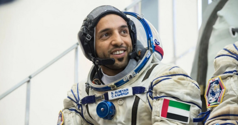 جمال المغرب يبهر رائد فضاء إماراتي