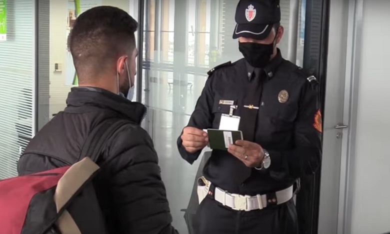 حجز 445 شهادة اختبار (PCR) و23 جواز تلقيح مزورة وضبط 35.777 وحدة للكشف السريع عن الفيروس