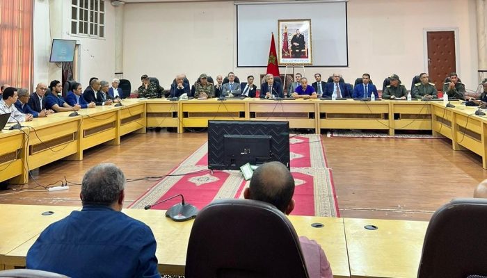 زلزال الحوز.. وزير الداخلية يترأس اجتماعين بعمالتي إقليمي الحوز وتارودانت زلزال الحوز.. وزير الداخلية يترأس اجتماعين بعمالتي إقليمي الحوز وتارودانت