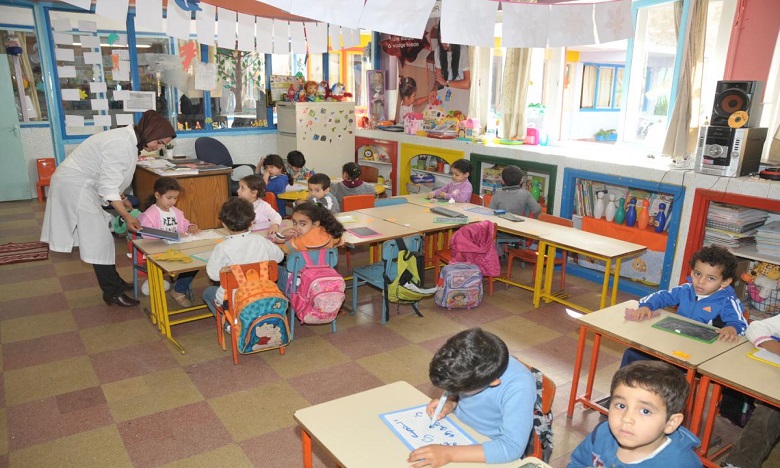 ساعة فرح تطلق حملة وطنية لاستفادة 3 ألاف تلميذ من لوحات رقمية بالعالم القروي