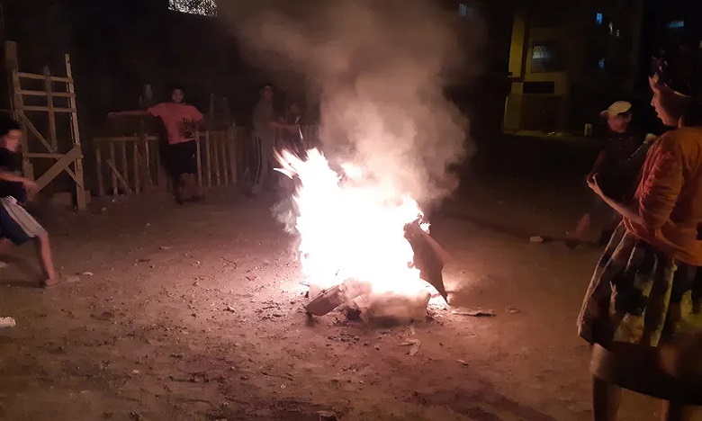 سطات..مصرع قاصر وإصابة آخر بجروح بليغة في حادث انفجار خلال الاحتفال بعاشوراء سطات..مصرع قاصر وإصابة آخر بجروح بليغة في حادث انفجار خلال الاحتفال بعاشوراء