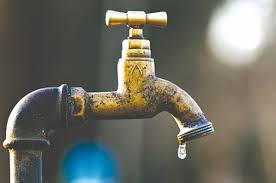 سكان جرف الملحة يئنون تحت وطأة العطش