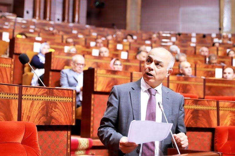 شكيب بنموسى: 200 ملعبا للقرب في طور الإنجاز