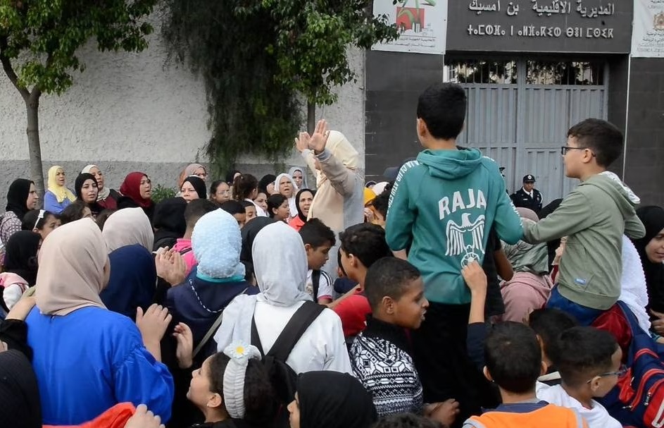 فيدرالية الآباء.. استمرار إضرابات الأساتذة سيدفع التلاميذ إلى الاحتجاج