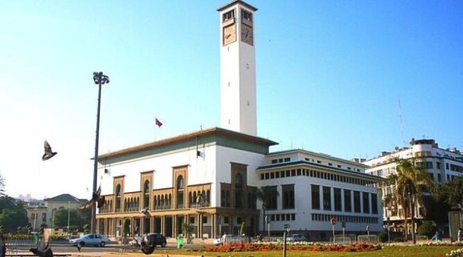 فيديو تعرض شخص لاعتداء جسدي من طرف قائد .. عمالة الدار البيضاء-آنفا توضح