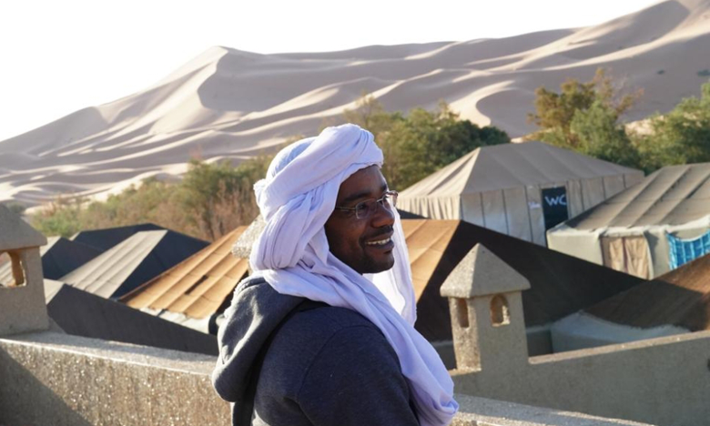 قصة شاب عاد لقريته لمحاربة الهدر المدرسي الذي عاناه في طفولته بتنغير