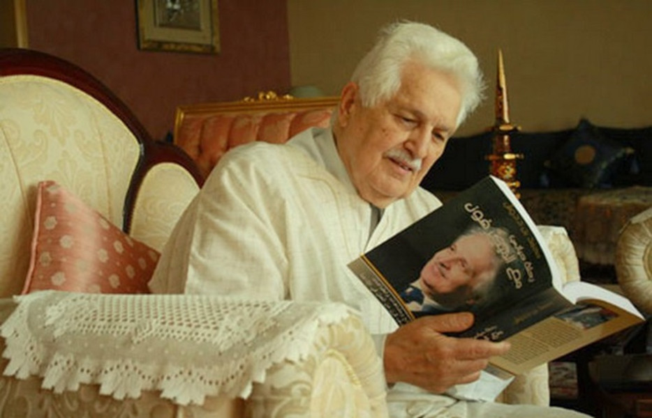 قيدوم الإذاعيين المغاربة محمد بنددوش في ذمة الله