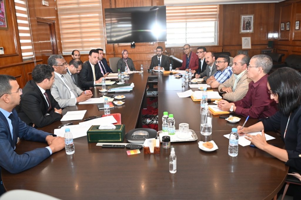 وهبي يؤكد التزامه بإخراج القانون الأساسي لكتاب الضبط في نونبر المقبل