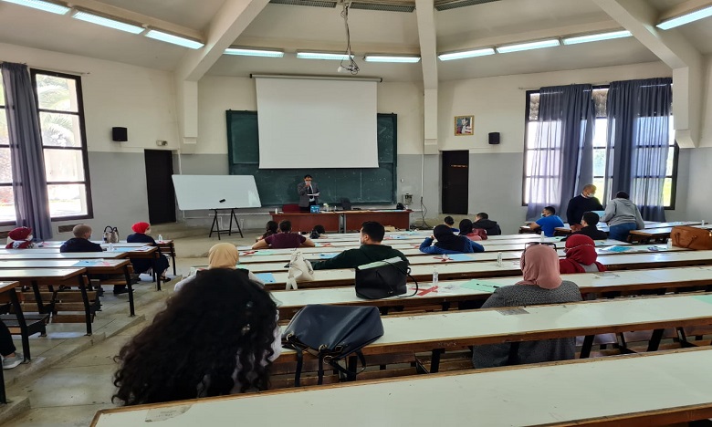 11537 مترشحة ومترشح من جهات المملكة اجتازوا الاختبار الكتابي لمباريات توظيف بوزارة الشغل