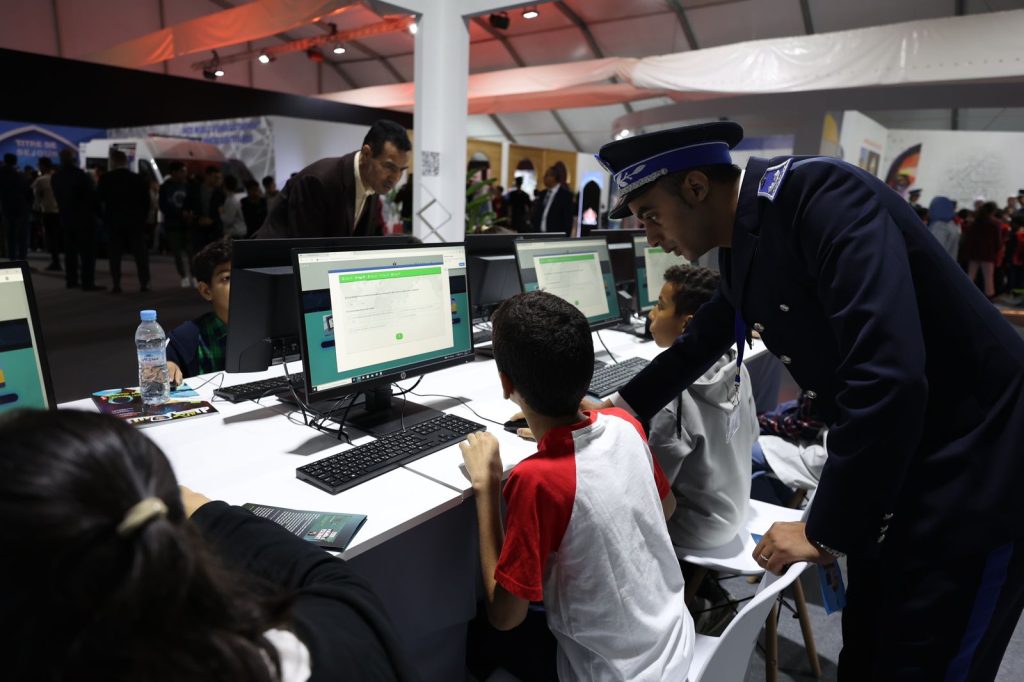 145 ألف زائر في اليوم الأول للأبواب المفتوحة للأمن الوطني بفاس