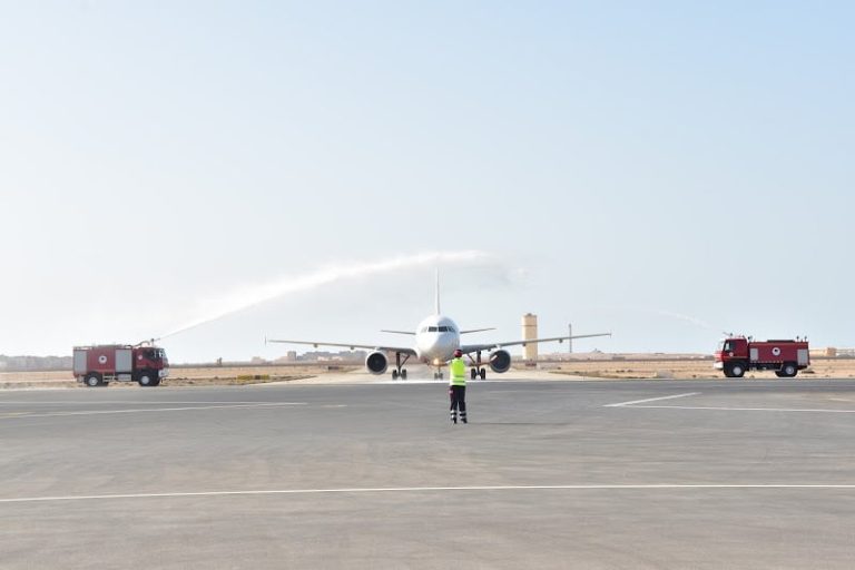 211 ألف مسافر يعبرون مطار الداخلة