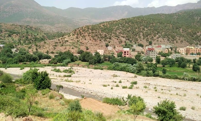 أربعاء تغدوين .. ملجأ سياحي بالحوز اشتهر بعيونه المائية ومناظره الطبيعية المتنوعة أربعاء تغدوين .. ملجأ سياحي بالحوز اشتهر بعيونه المائية ومناظره الطبيعية المتنوعة