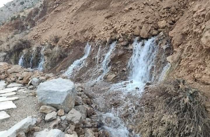 إعادة تشكيل المناظر الطبيعية لمنابع المياه بعد حدوث الزلزال .. خبير جيولوجي يشرح الظاهرة