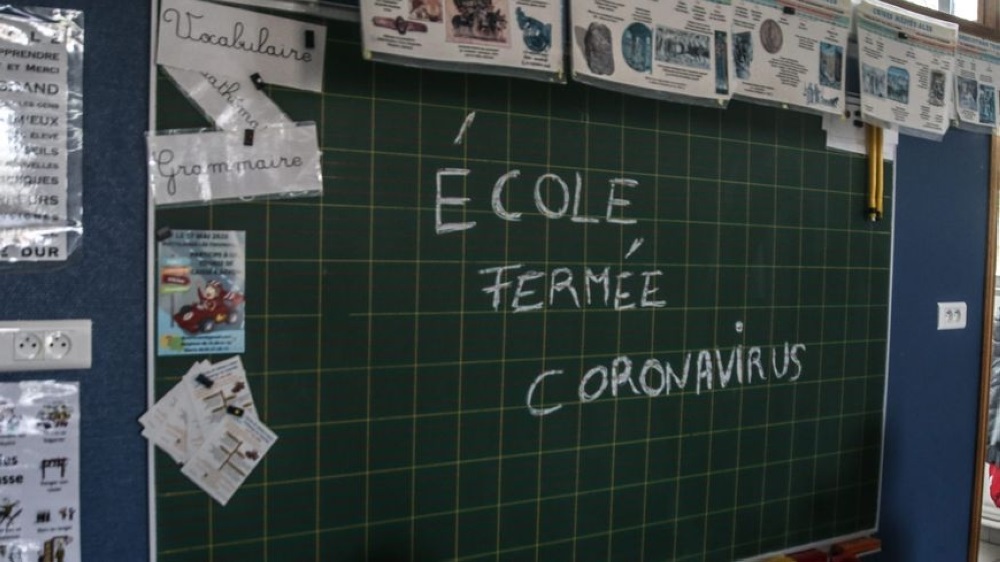 إغلاق المؤسسات التعليمية بسبب تفشي "كوفيد19" في تزايد والحكومة تستبعد التوقف الشامل للدراسة الحضورية