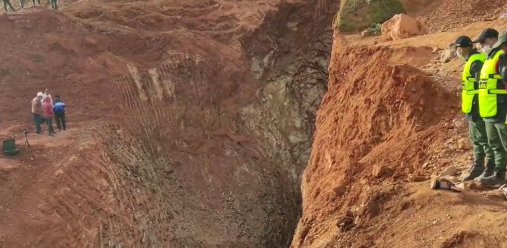 إنقاذ الطفل ريان.. أشغال الحفر العمودي تواصلت طيلة الليل لتفوق عمق 28 مترا