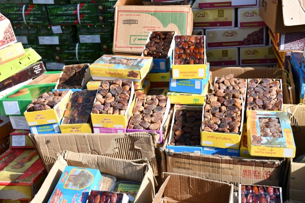 ارتفاع أثمان التمور قبل حلول رمضان وضعف الإقبال على اقتنائها