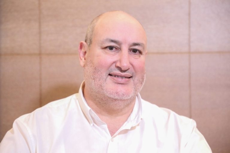 البروفيسور بوصفيحة: أنفي المعطيات المتداولة حول تسبب اللقاحات في ظهور المتحورات الجديدة لفيروس كوفيد19