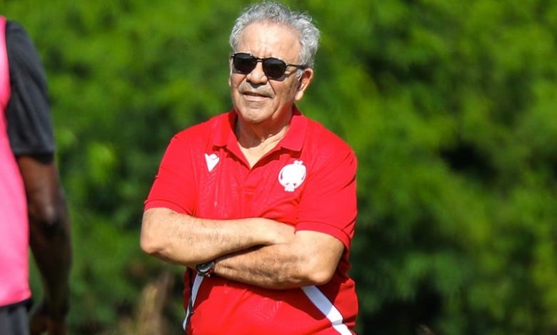 رفض استقالة البنزرتي يقسم جمهور الوداد البنزرتي يشخص متاعب الوداد في تنزانيا