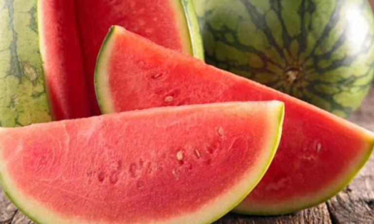 التحاليل المخبرية لـ"أونسا" تؤكد أن فاكهة البطيخ الأحمر سليمة وخالية من الملوثات