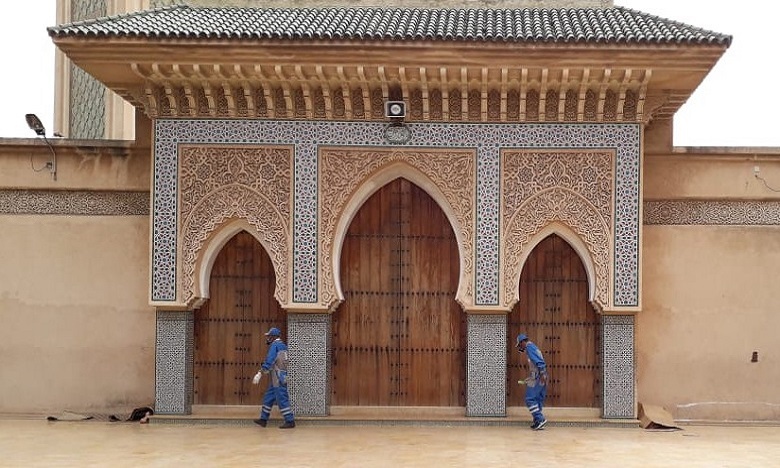 التوفيق: رصد 300 مليون درهم سنويا لتحسين حكامة تدبير برنامج تأهيل المساجد المغلقة