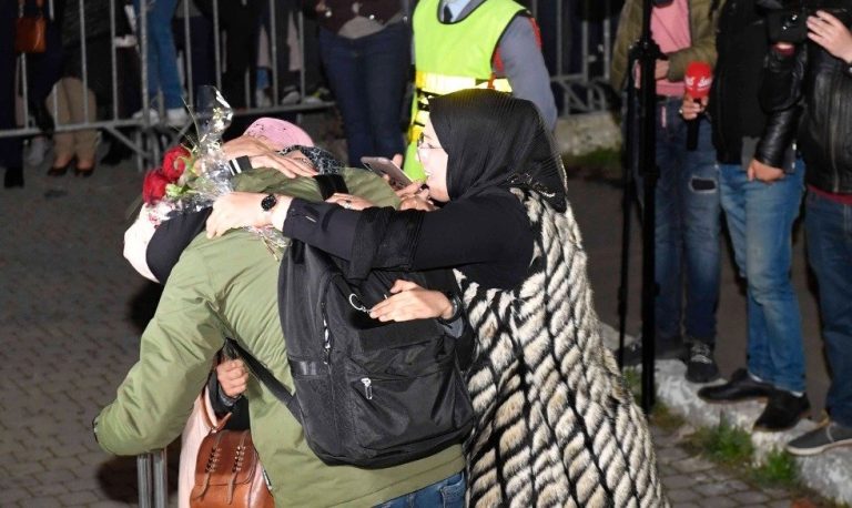 الدار البيضاء : وصول طائرتين تقلان 320 مواطنا مغربيا عائدين من أوكرانيا