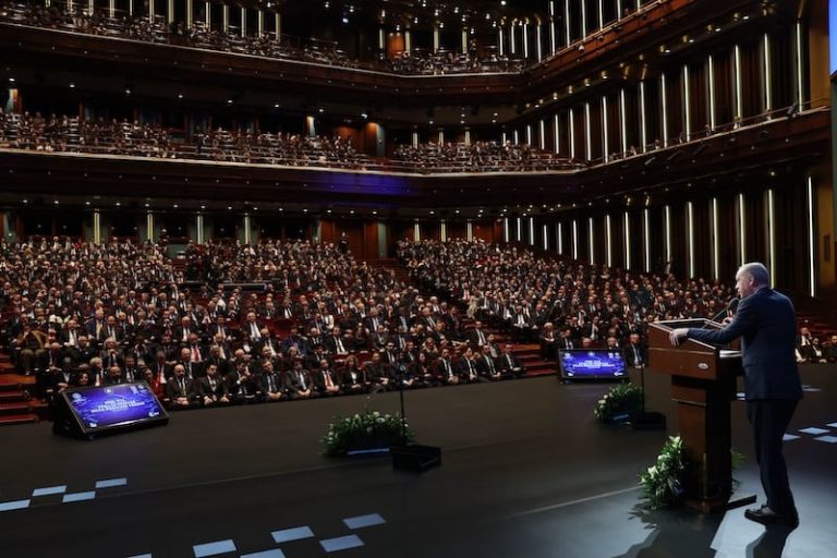 الرئيس التركي: "لا فرق" بين نتانياهو وهتلر