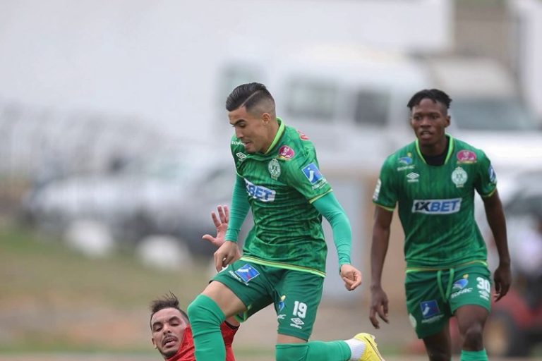 الرجاء يستقبل نهضة الزمامرة بدون جمهور