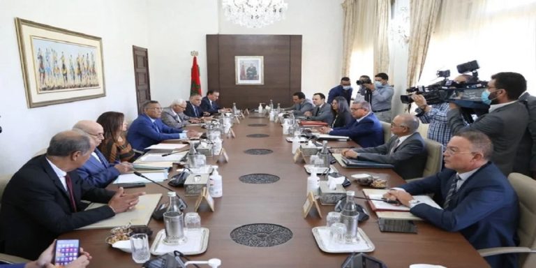 الزيادة العامة في الأجور ترهن مرور الحوار الاجتماعي لجولات جديدة