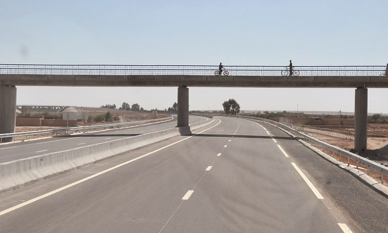 الطرق السيارة: توقف مؤقت لحركة السير على مقطع الطريق بين الرباط وعين عتيق