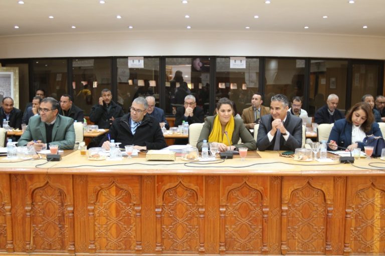 المجلس الجماعي لمراكش يصادق على مشاريع اجتماعية