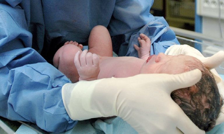 المركز الاستشفائي ابن سينا: انخفاض عدد الوفيات بمصلحة المواليد حديثي الولادة والخدج