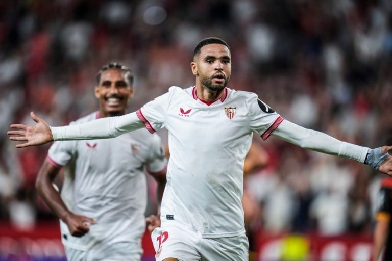 النصيري يدخل دائرة اهتمام مانشستر يونايتد
