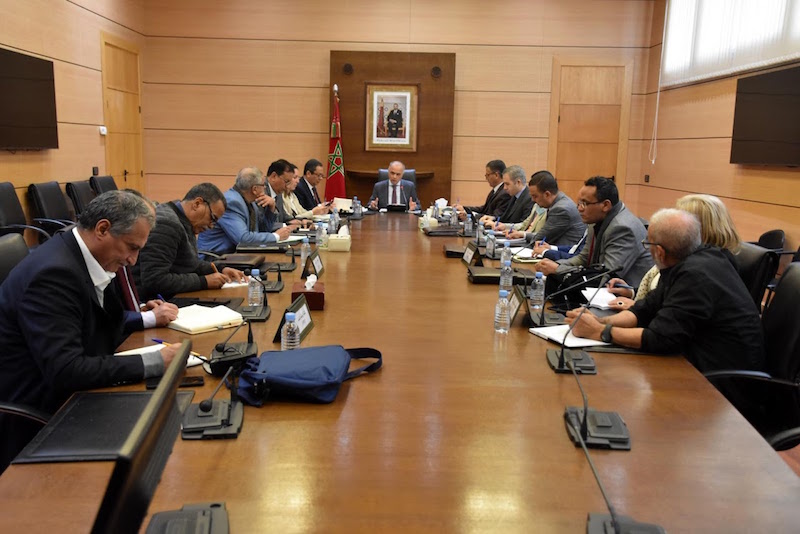 النقابات التعليمية تدخل على خط التصعيد القائم بين الوزارة والمتعاقدين