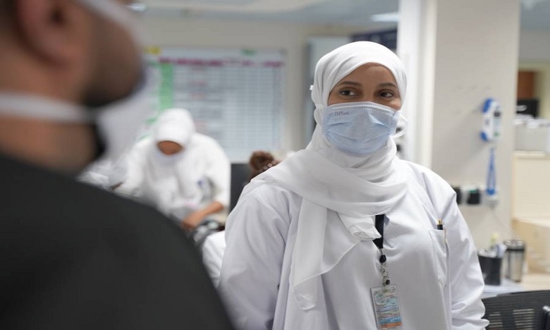 الوحدات الطبية تستعد لاستقبال المسافرين بعد فتح المجال الجوي وفق بروتوكول يقظ من "أوميكرون"