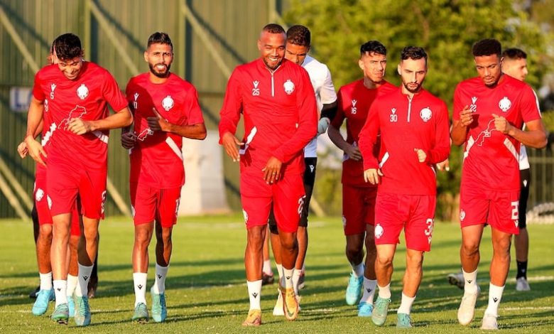 الوداد يحتج على "سوء المعاملة" في تنزانيا الوداد يحتج على "سوء المعاملة" في تنزانيا