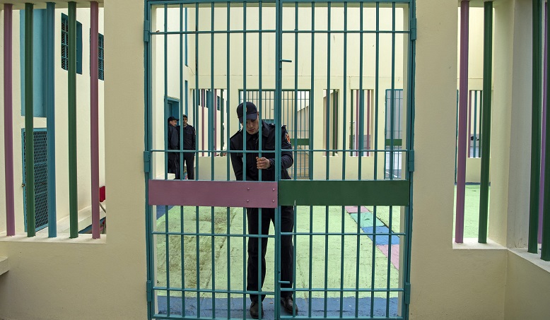 انتحار سجين معتقل بارتكاب أفعال إرهابية شنقا في زنزانته بسجن العرائش انتحار سجين معتقل بارتكاب أفعال إرهابية شنقا في زنزانته بسجن العرائش