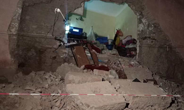 انهيار منزل يرعب سكان حي الملاح ويكشف حجم تحديات المسؤولين لإيجاد حلول معقولة للمنازل الآيلة للسقوط بمراكش